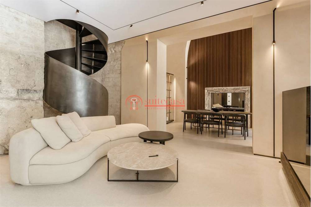 intera palazzina in vendita a Trani in zona Borgo Medievale