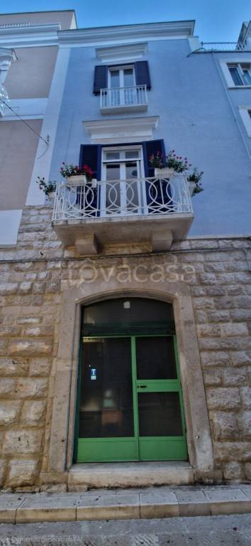 negozio in vendita a Trani in zona Borgo Medievale