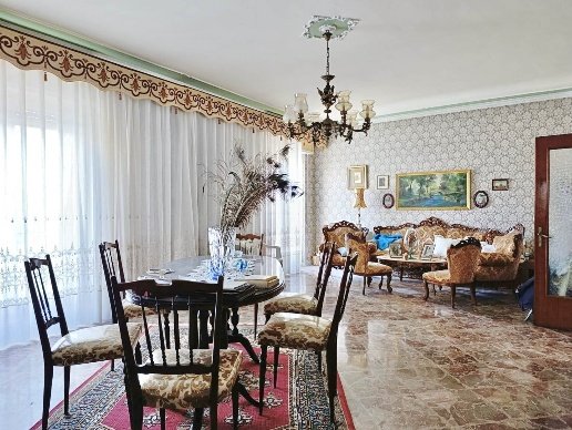 appartamento in vendita a Trani in zona Borgo Ottocentesco