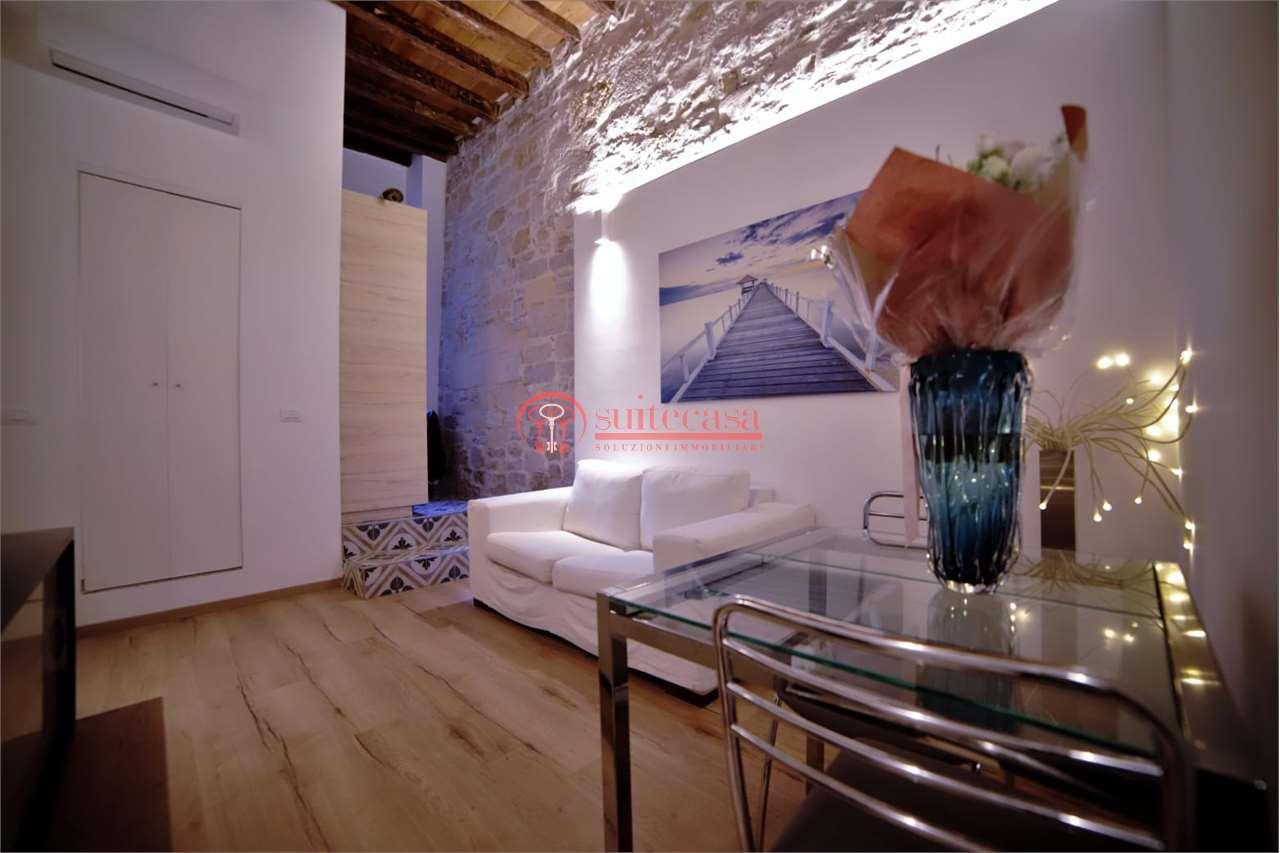 appartamento in vendita a Trani in zona Borgo Medievale