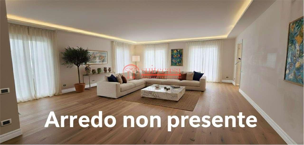 appartamento in vendita a Trani in zona Borgo Ottocentesco