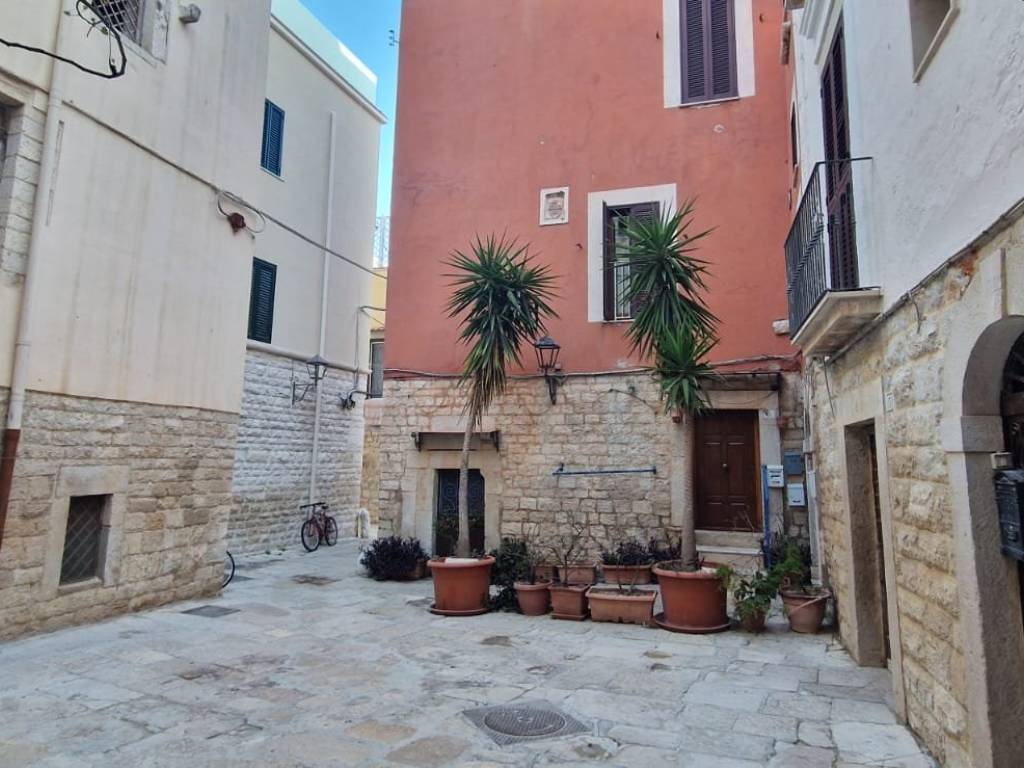 appartamento in vendita a Trani in zona Borgo Medievale