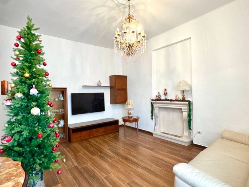 appartamento in vendita a Trani in zona Borgo Ottocentesco