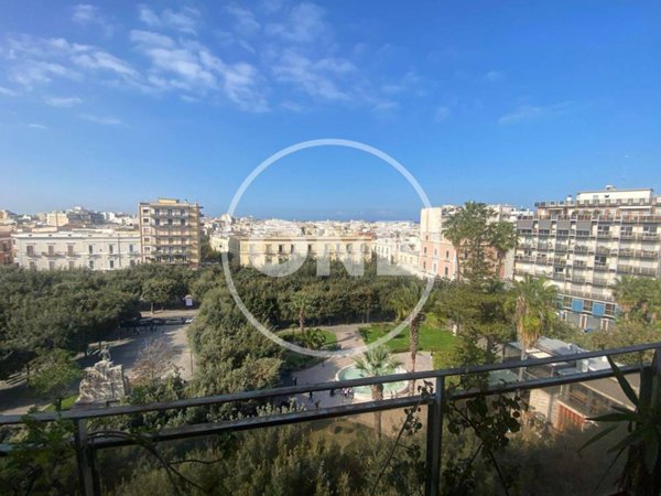 appartamento in vendita a Trani in zona Borgo Ottocentesco