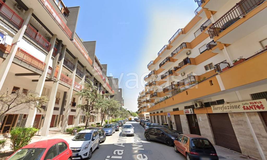 negozio in vendita a Trani