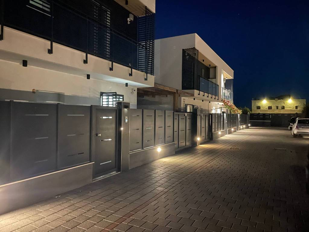 casa indipendente in vendita a Trani in zona Capirro