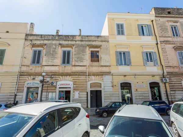 appartamento in vendita a Trani in zona Borgo Ottocentesco