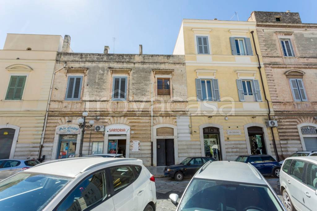 appartamento in vendita a Trani in zona Borgo Ottocentesco