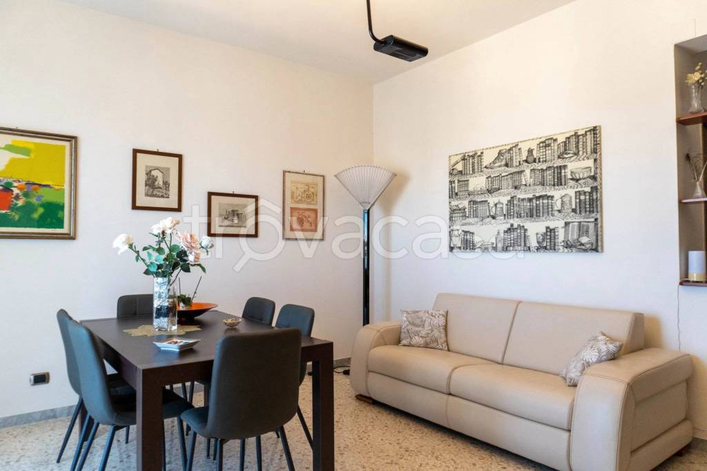 appartamento in vendita a Trani in zona Borgo Ottocentesco