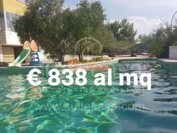 casa indipendente in vendita a Trani in zona Villa Dragonetti