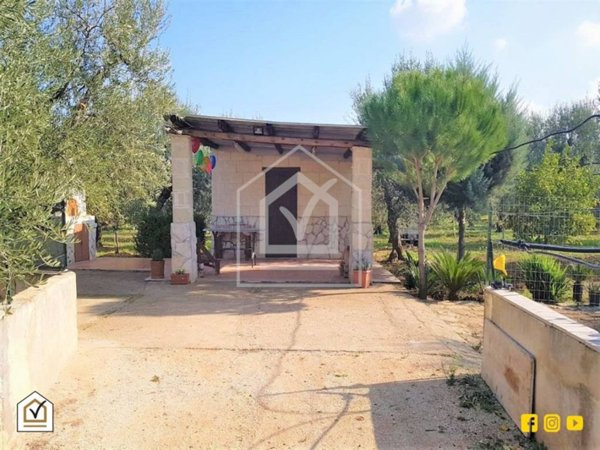 casa indipendente in vendita a Trani