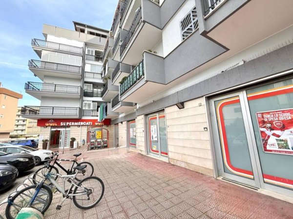 negozio in vendita a Trani