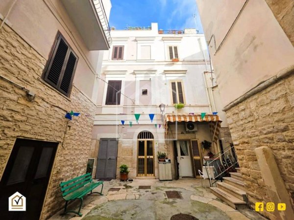casa indipendente in vendita a Trani in zona Borgo Medievale