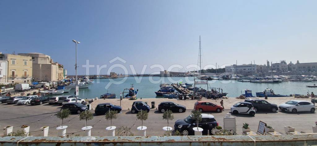 appartamento in vendita a Trani in zona Borgo Medievale