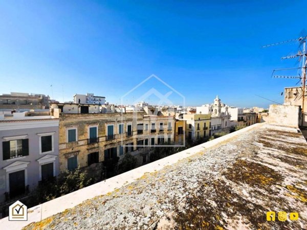 appartamento in vendita a Trani in zona Borgo Medievale