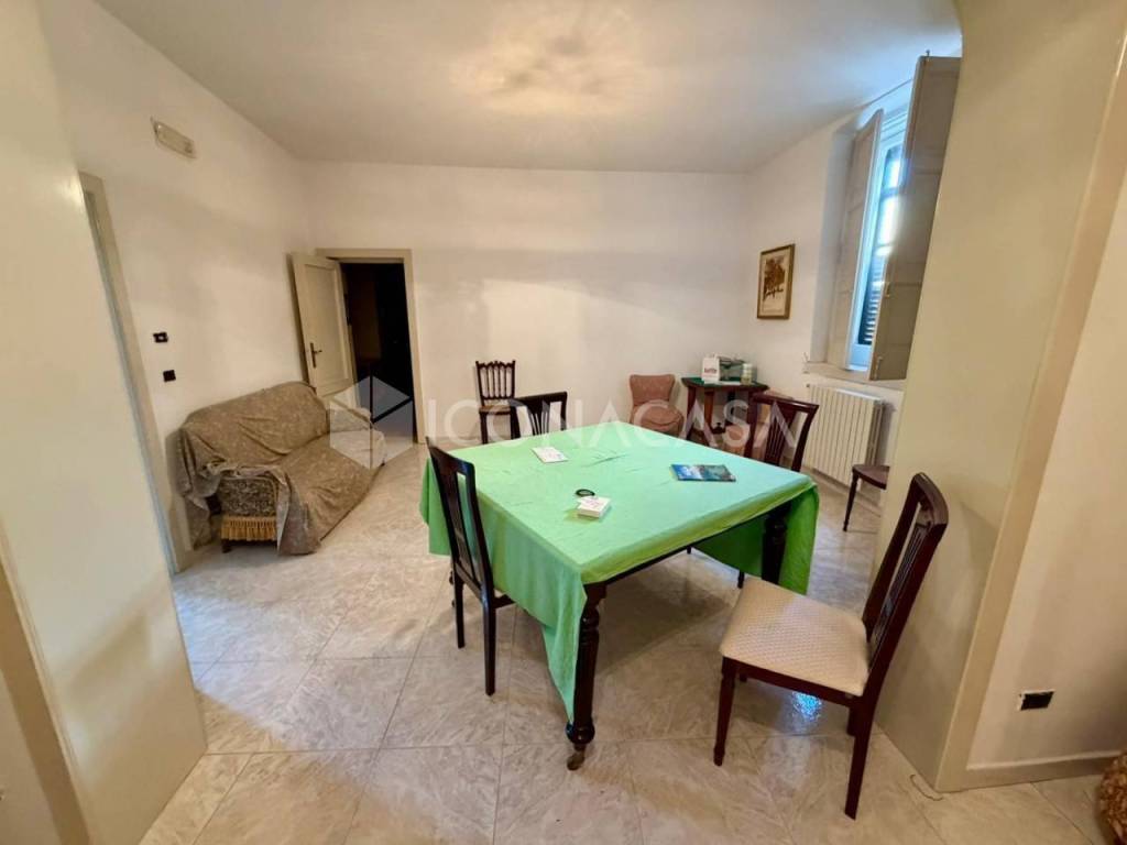 appartamento in vendita a Trani in zona Borgo Medievale