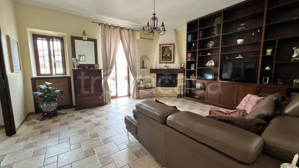 appartamento in vendita a Trani in zona Borgo Ottocentesco