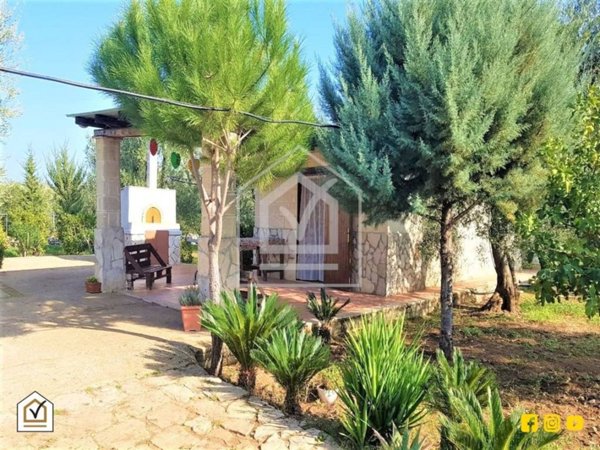 casa indipendente in vendita a Trani