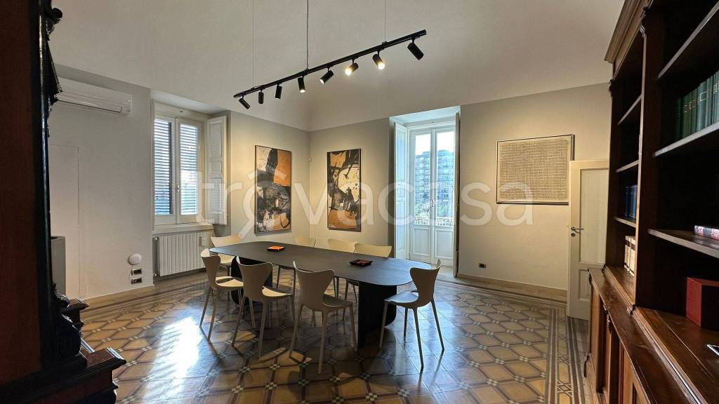 appartamento in vendita a Trani in zona Borgo Ottocentesco