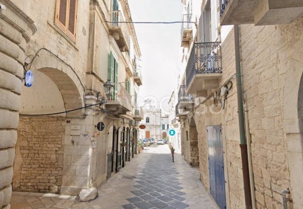 appartamento in vendita a Trani in zona Borgo Medievale