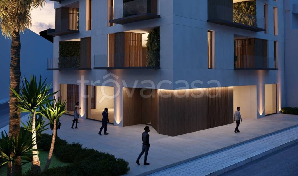 negozio in vendita a Trani in zona Borgo Medievale