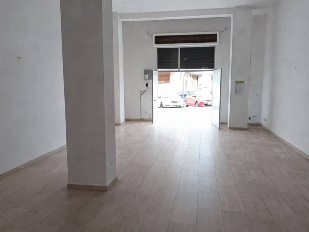 negozio in vendita a Trani in zona Borgo Medievale