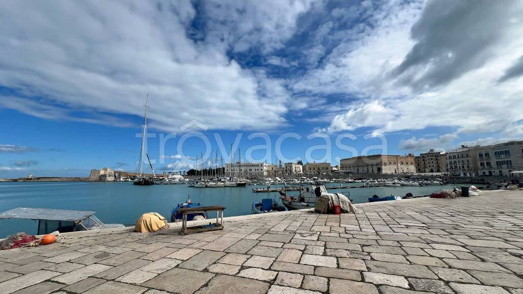 appartamento in vendita a Trani in zona Borgo Medievale