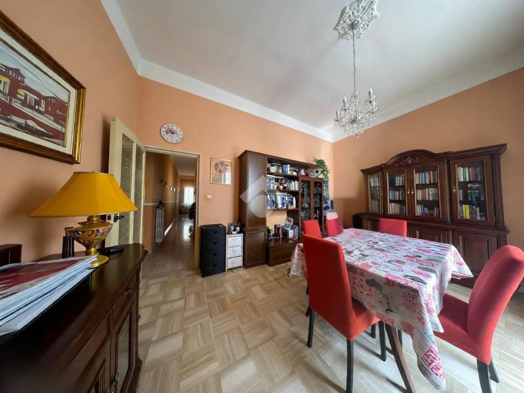 appartamento in vendita a Trani in zona Borgo Ottocentesco