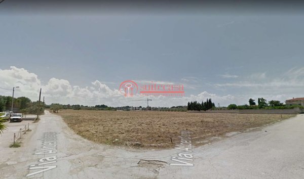 terreno edificabile in vendita a Trani in zona Capirro