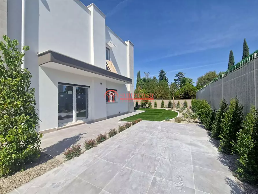 casa indipendente in vendita a Trani