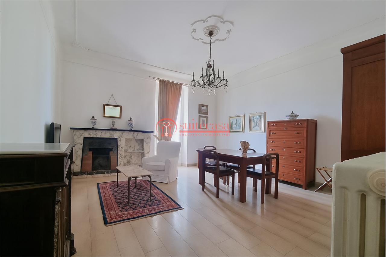 appartamento in vendita a Trani in zona Borgo Ottocentesco