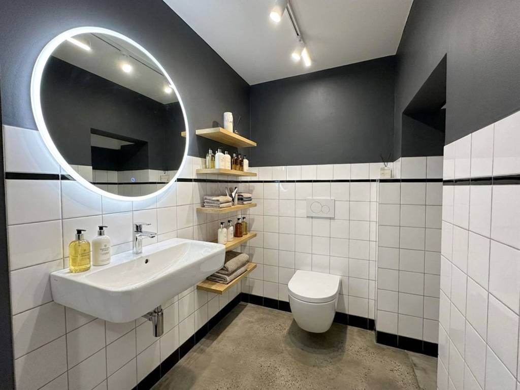 negozio in vendita a Trani