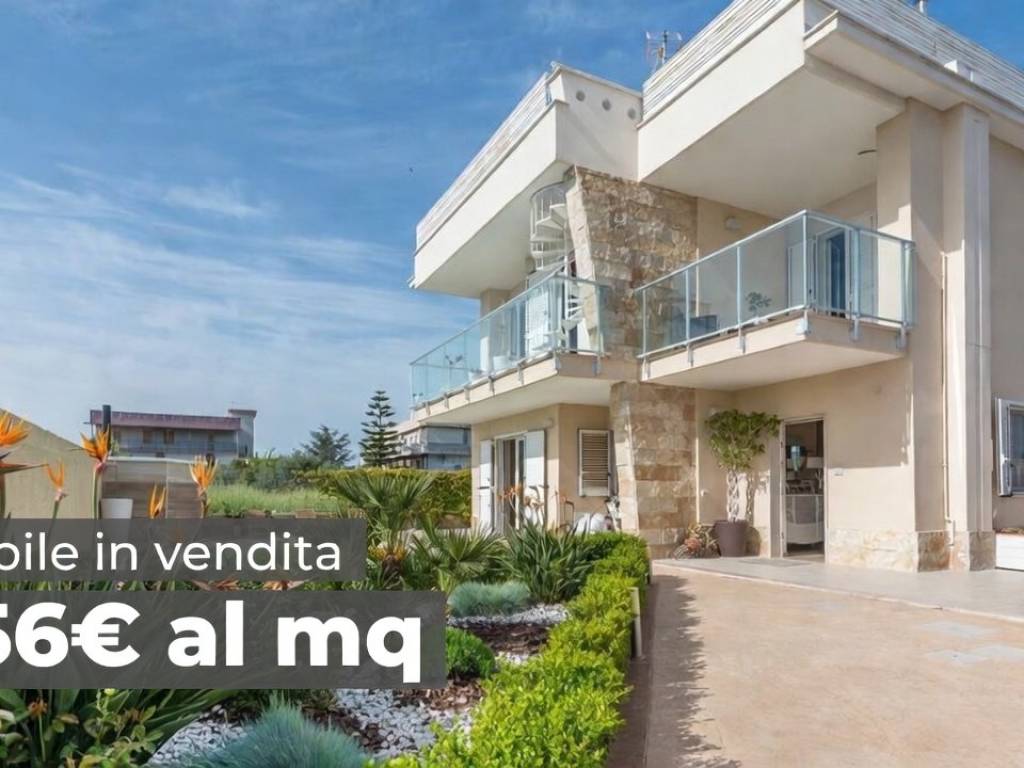 casa indipendente in vendita a Trani in zona Capirro