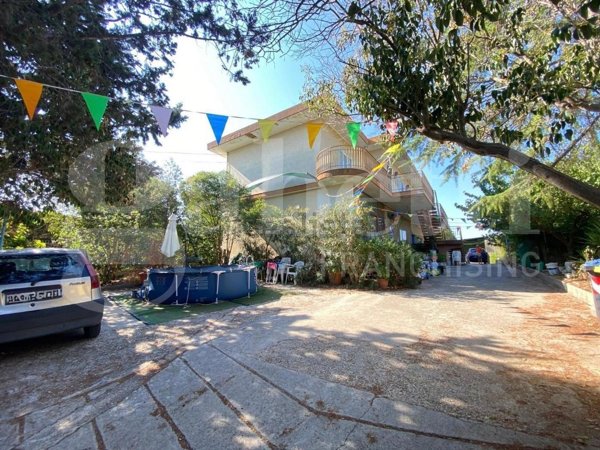 appartamento in vendita a Trani in zona Capirro