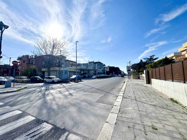 appartamento in vendita a Trani in zona Borgo Ottocentesco