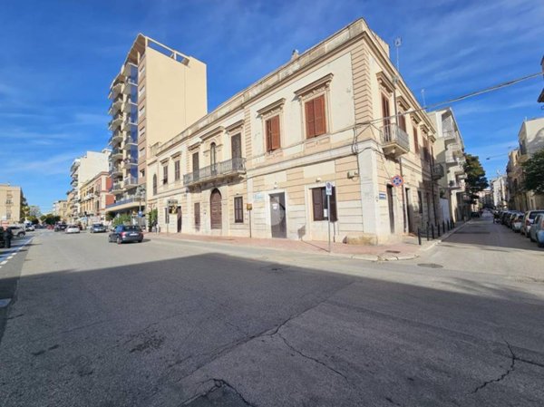 appartamento in vendita a Trani in zona Borgo Ottocentesco
