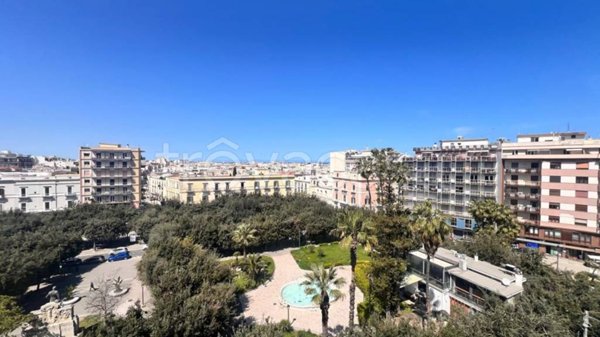 appartamento in vendita a Trani in zona Borgo Ottocentesco