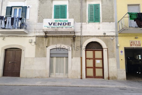 appartamento in vendita a Trani in zona Borgo Ottocentesco