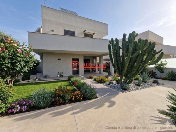 appartamento in vendita a Trani in zona Capirro