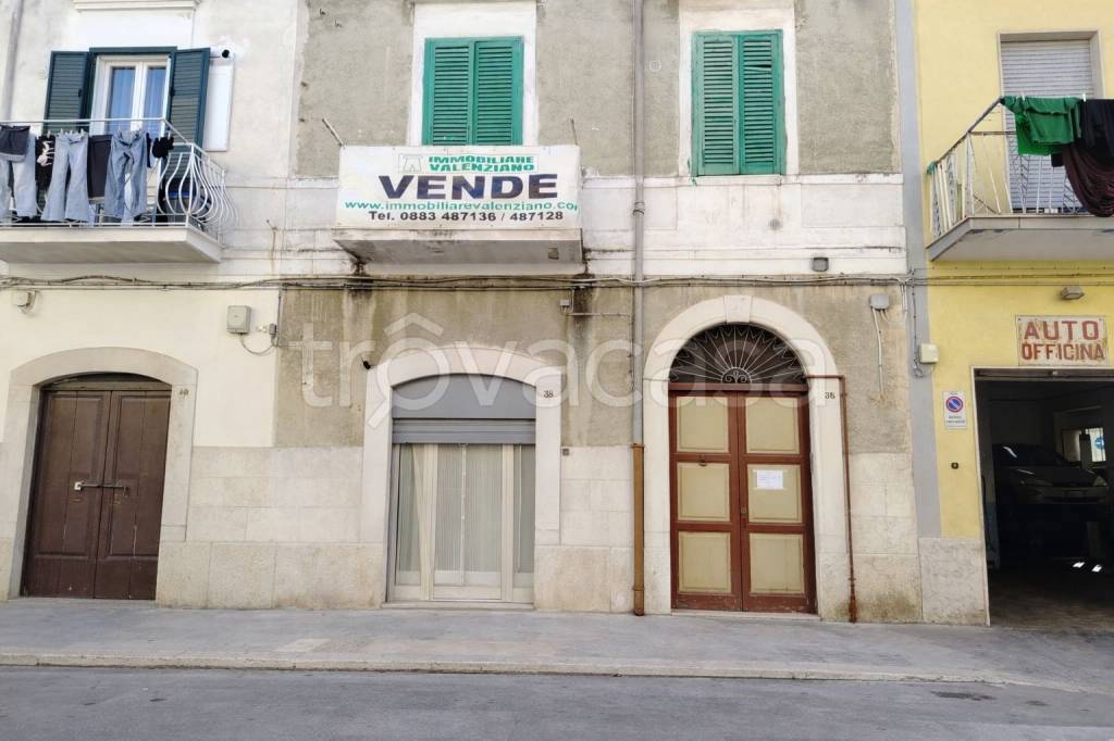 appartamento in vendita a Trani in zona Borgo Ottocentesco