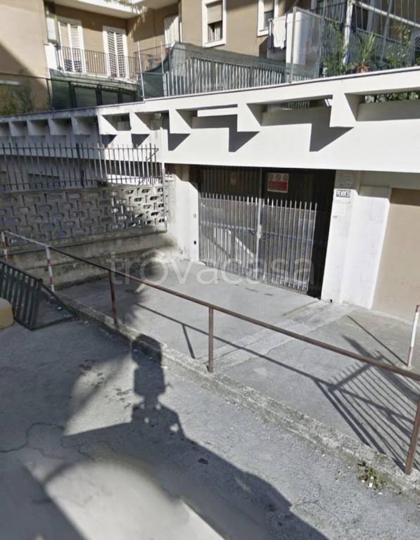 locale di sgombero in vendita a Trani in zona Borgo Medievale