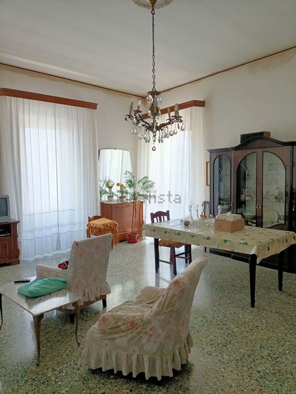 appartamento in vendita a Trani in zona Borgo Medievale