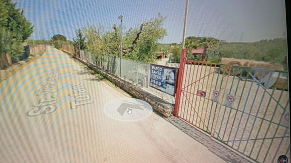 terreno in vendita a Trani in zona Capirro