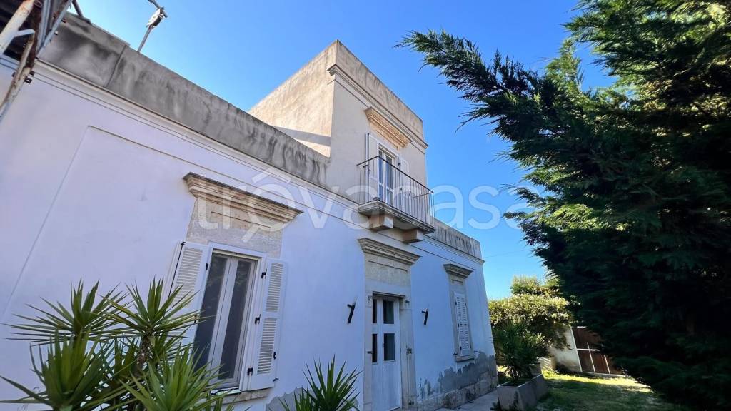 casa indipendente in vendita a Trani