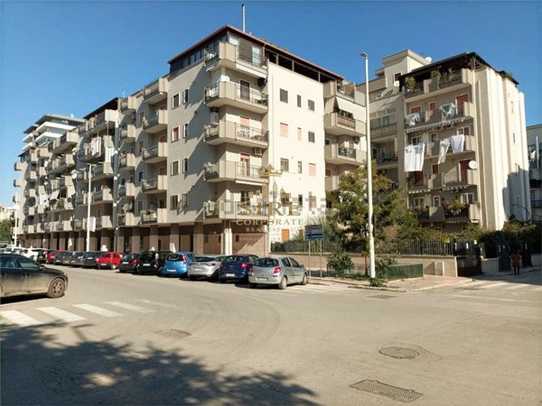 locale di sgombero in vendita a Trani