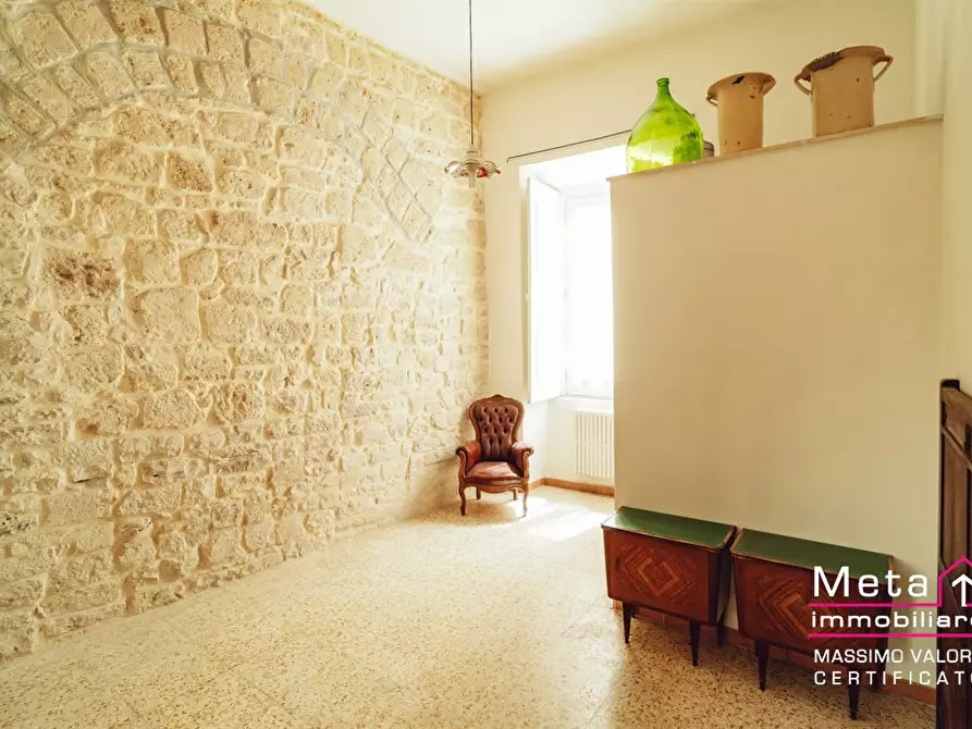 negozio in vendita a Trani in zona Borgo Medievale