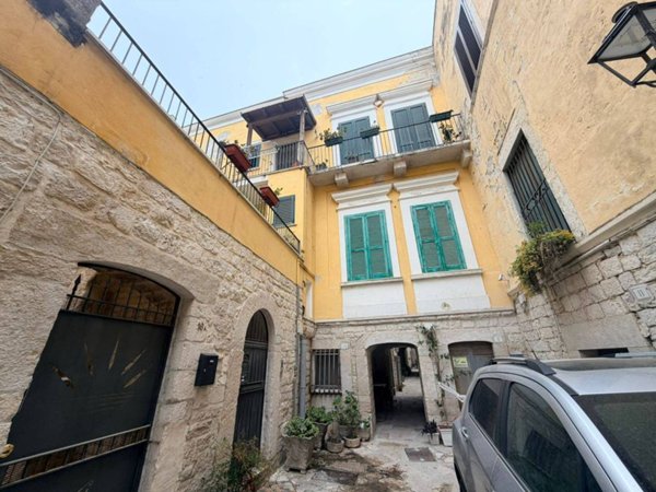 appartamento in vendita a Trani in zona Borgo Medievale