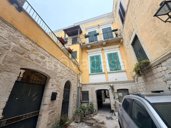 appartamento in vendita a Trani in zona Borgo Medievale