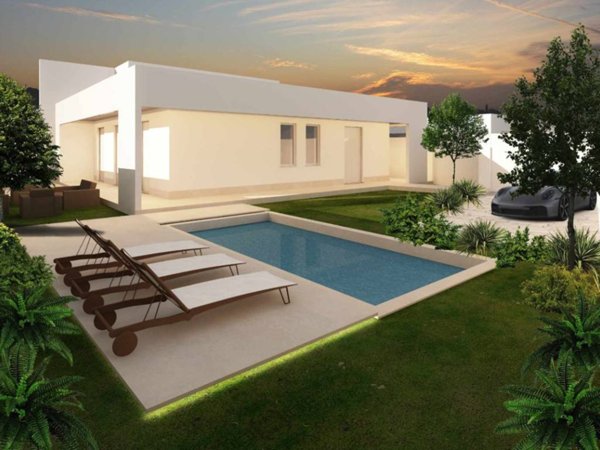 casa indipendente in vendita a Trani in zona Capirro