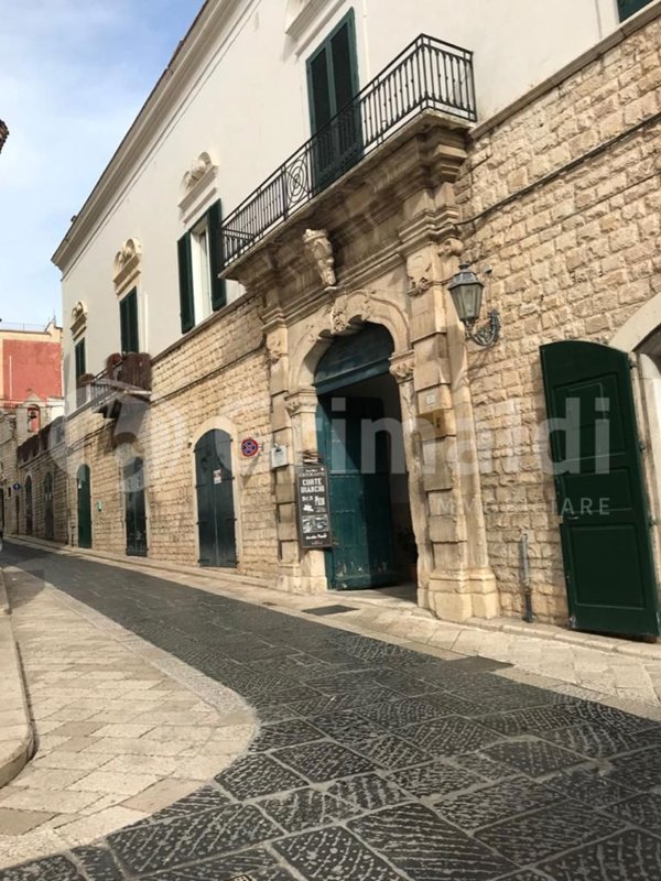 appartamento in vendita a Trani in zona Borgo Medievale